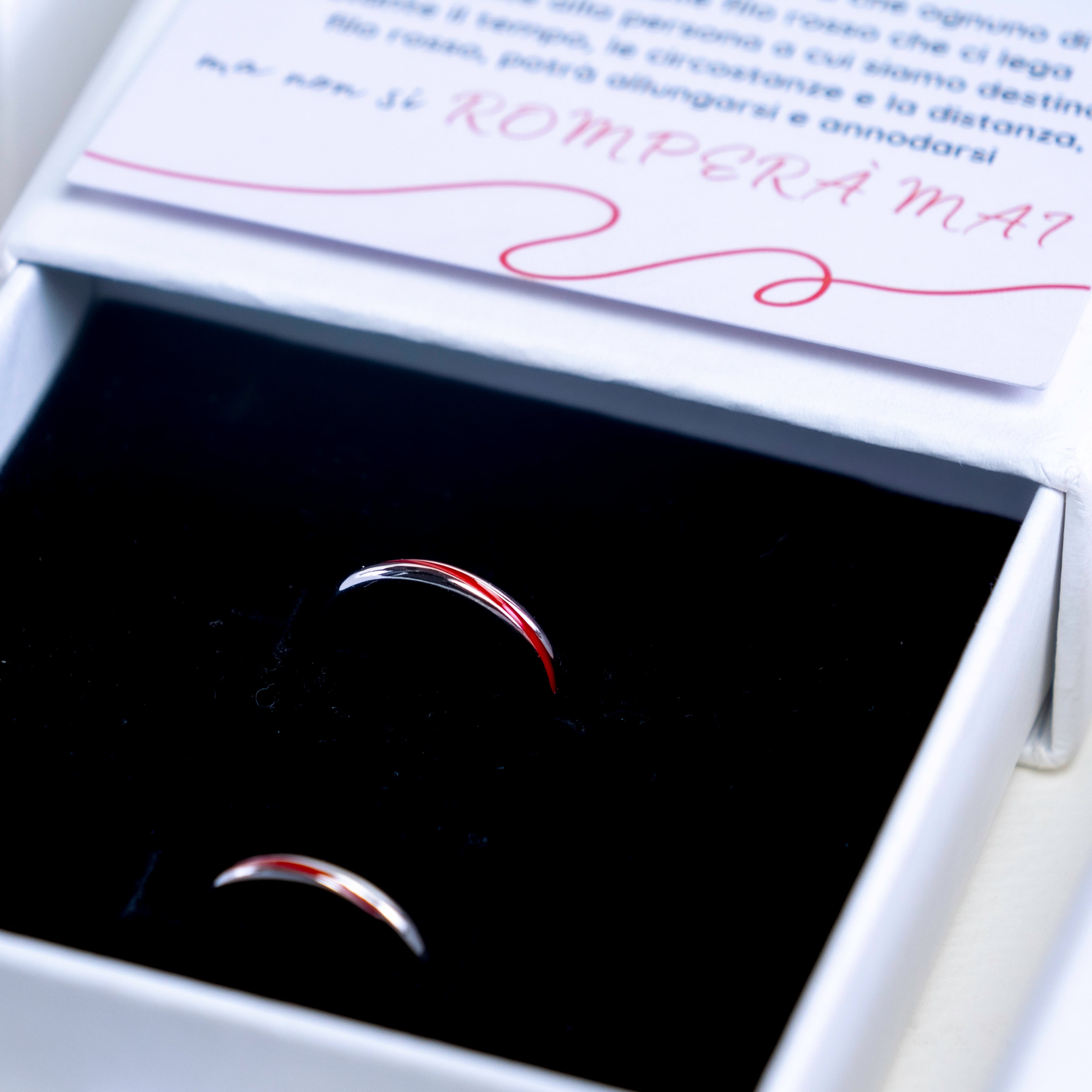 Anillo "Hilo rojo del destino"