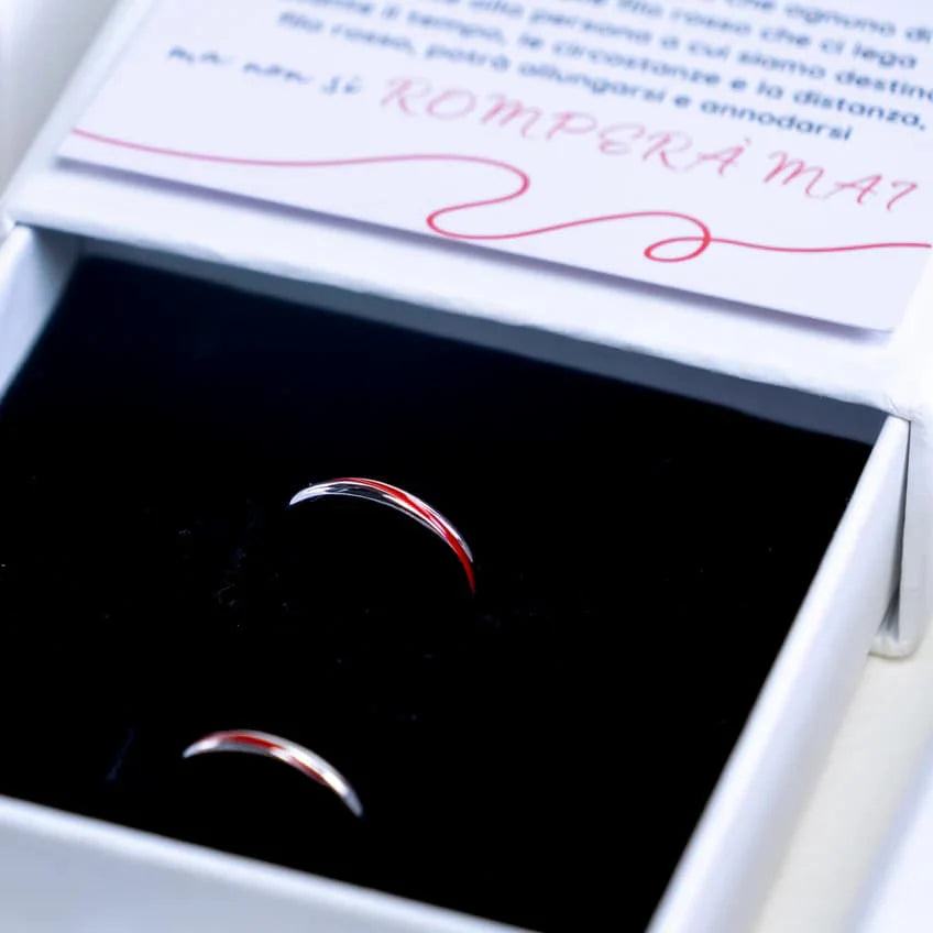 Anillo "Hilo rojo del destino"